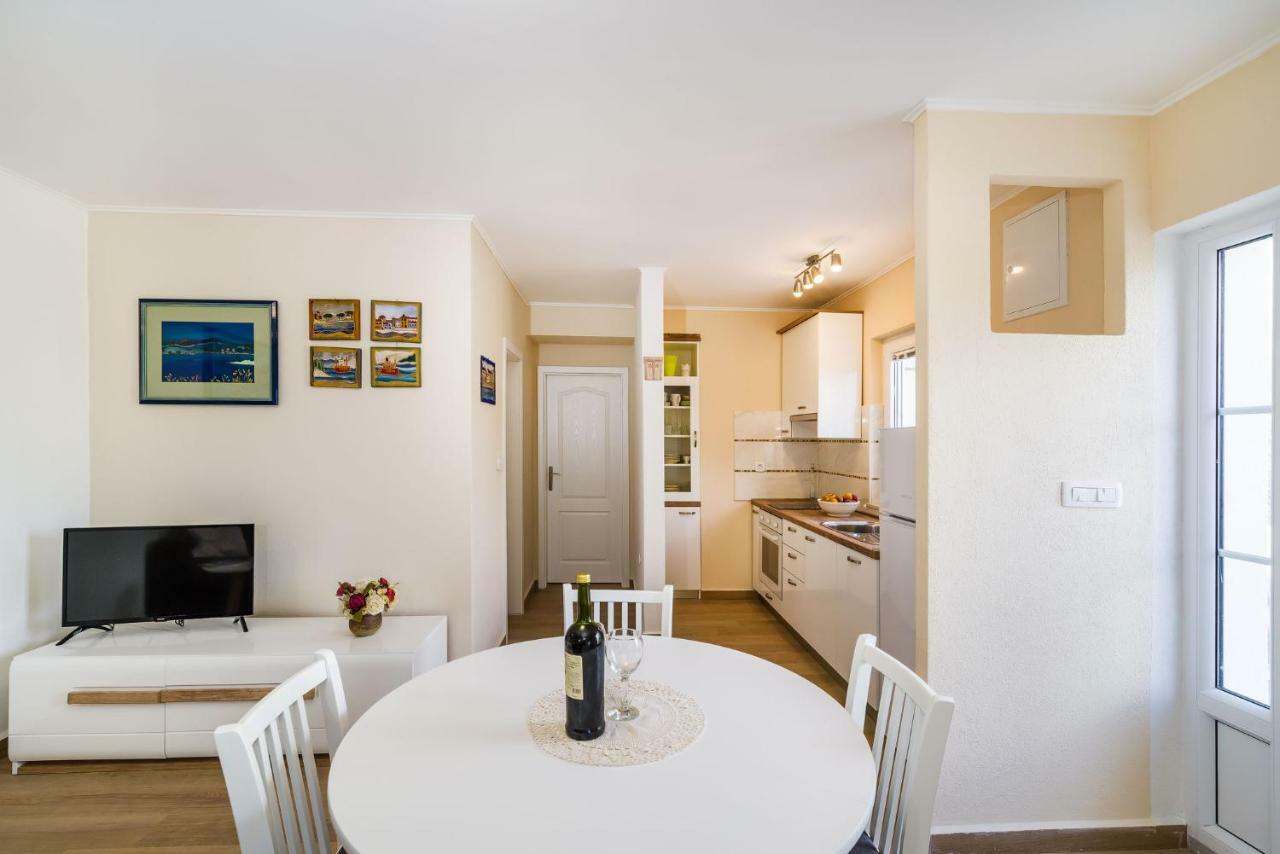 Long Island Olive Apartment 萨利 外观 照片
