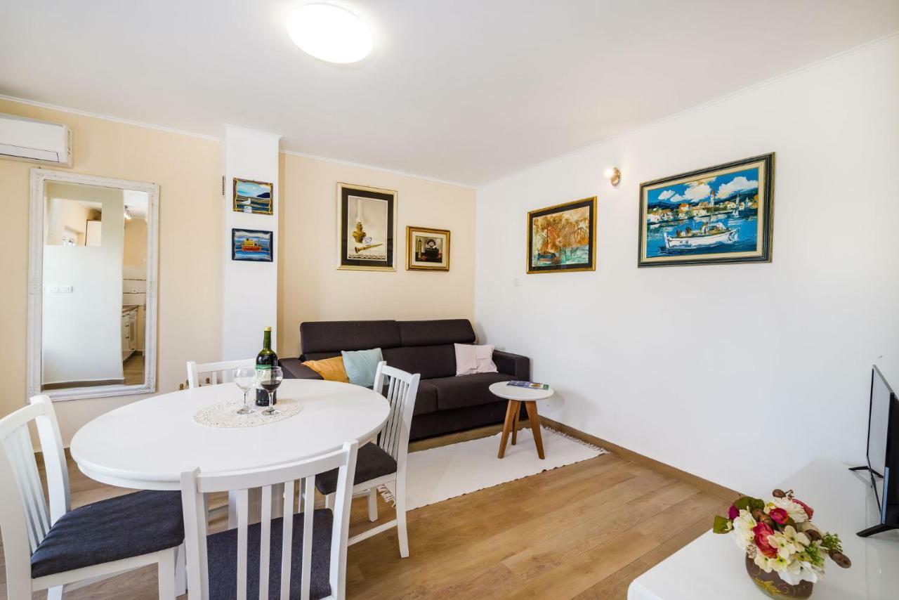 Long Island Olive Apartment 萨利 外观 照片